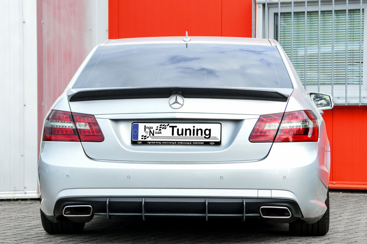 Heckansatz Diffusor für Mercedes E-Klasse W212 mit AMG-Line, Ingo Noak Tuning, aus schwarzem Kunststoff mit Luftauslässen