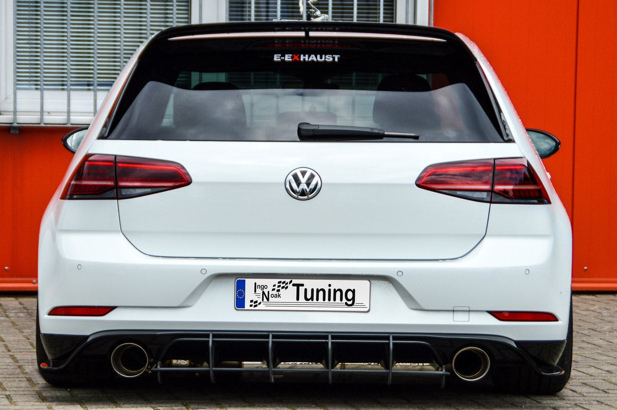 Racing Heckansatz Diffusor für VW Golf 7 GTI TCR von Ingo Noak Tuning, aus Carbon mit aerodynamischem Design