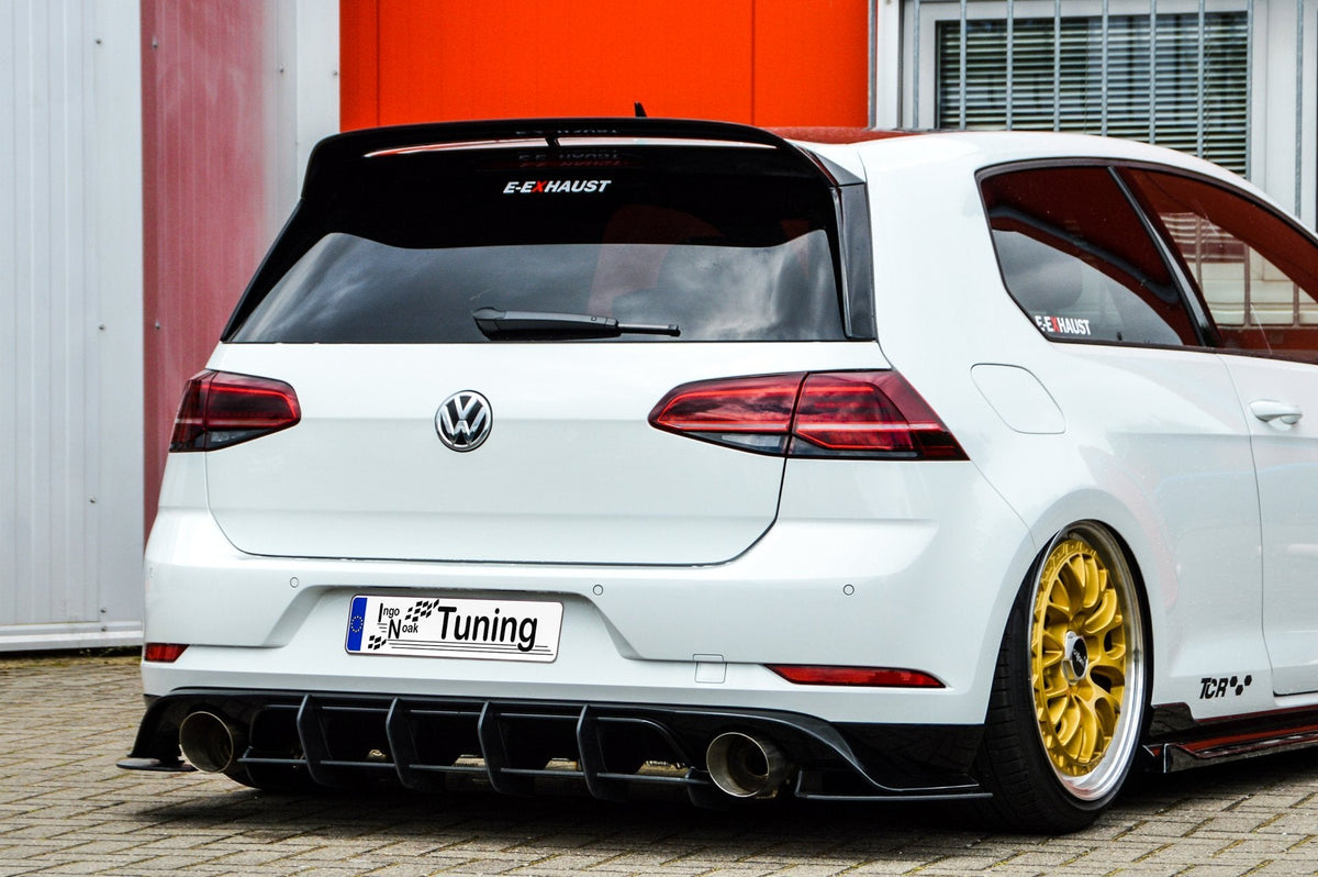 Racing Heckansatz Diffusor mit Seitenteilen für VW Golf 7 GTI TCR, Ingo Noak Tuning, aus Carbon mit aerodynamischem Design
