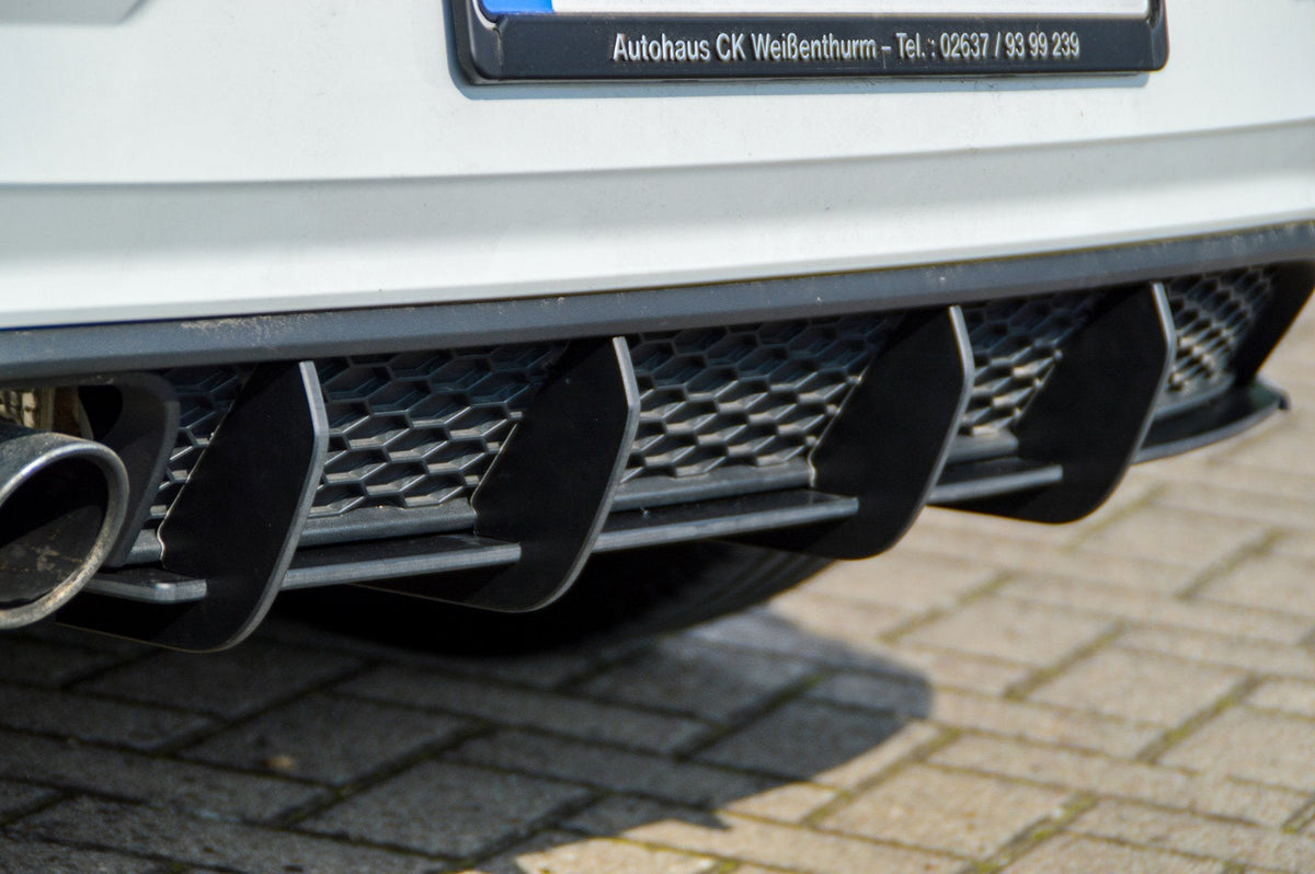 Ingo Noak Tuning Bodykit für VW Polo 6 GTI 2G (AW) mit Frontstoßstange, Seitenschwellern und Heckblende, aus Kunststoff gefertigt