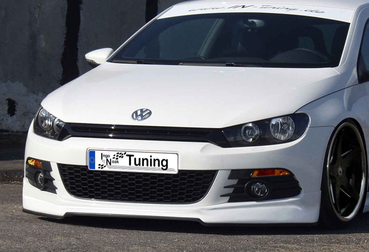 Frontspoiler für VW Scirocco 3 2013 von Ingo Noak Tuning, schwarze Kunststoffpartie mit aerodynamischem Design