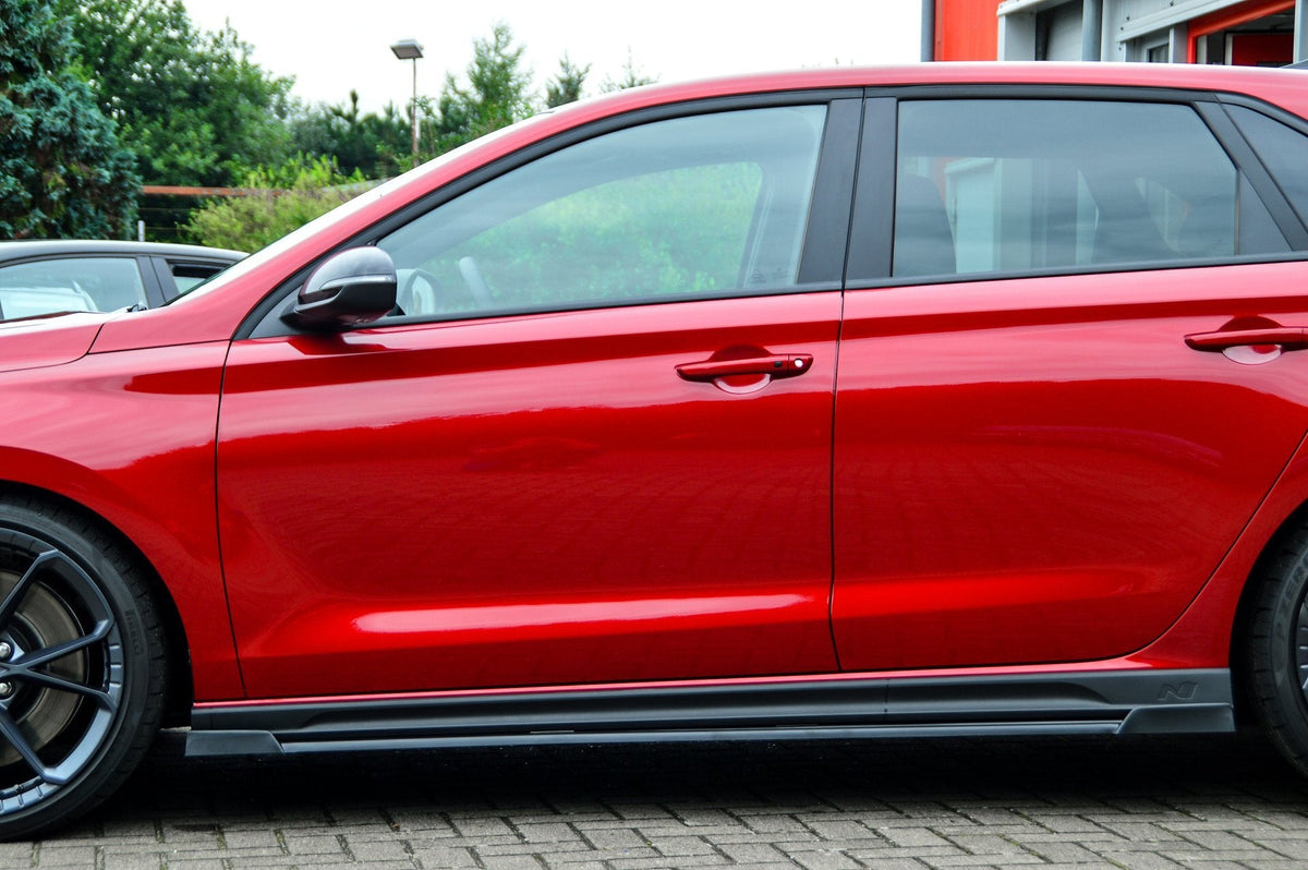 Ingo Noak Tuning Bodykit für Hyundai i30N Fastback Facelift ab 2021, Sicht auf Front- und Seitenteile