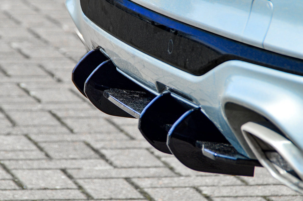 Gefräster Heckansatz für Ford Kuga 3 DFK ab Bj. 2019