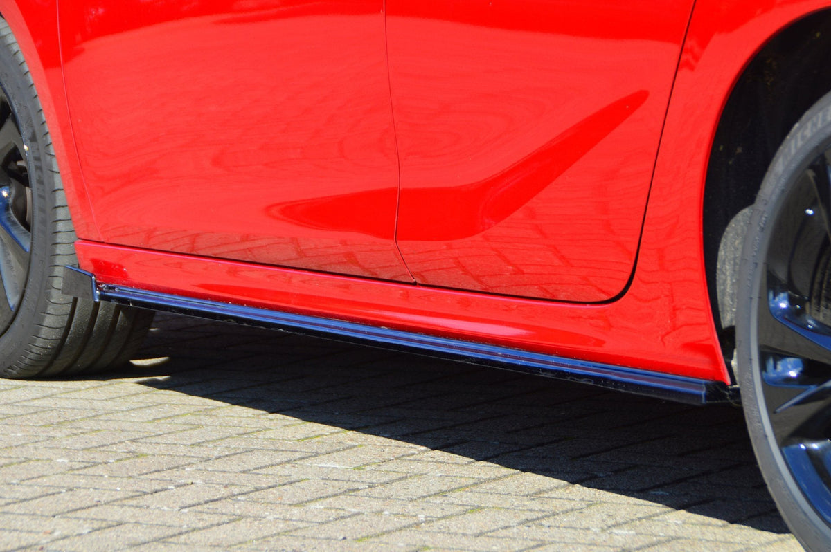 Seitenschweller mit Wing vorne für Opel Corsa F