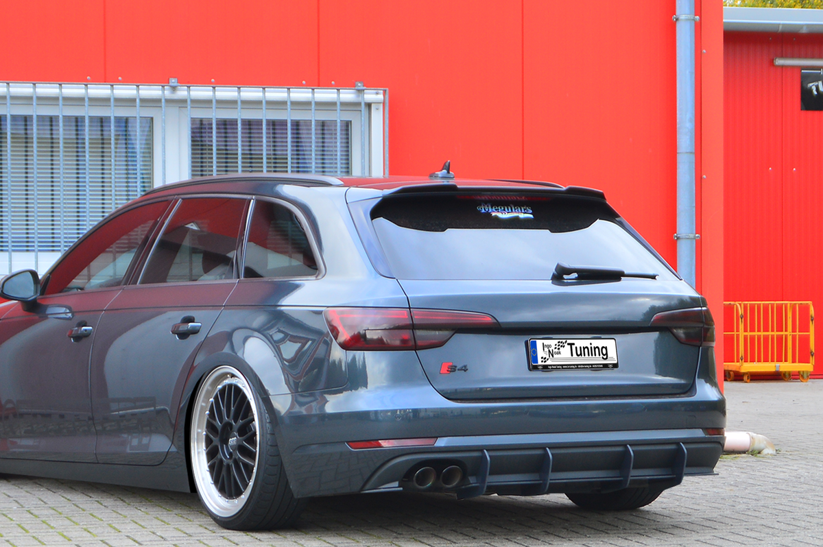 Gefräster ABS-Heckansatz für Audi A4 B9 Avant Vorfacelift, schwarz, mit Ingo Noak Tuning Logo, detailreiche Oberfläche