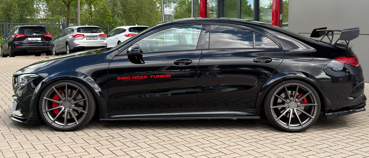 Seitenschweller mit Wing aus ABS für Mercedes CLA 35/45 AMG, schwarz, vom Ingo Noak Tuning, für sportliches Design