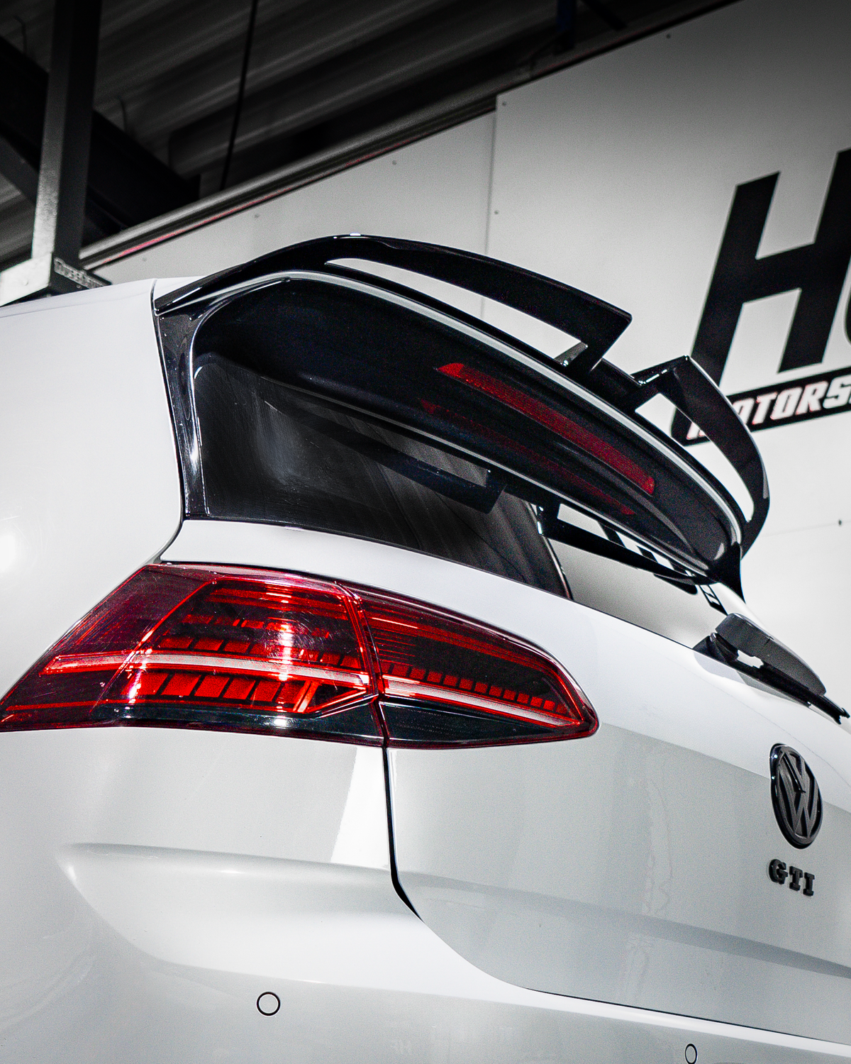 Heckspoiler VW Golf 7R / R Line / GTI / GTD / GTE /E-Golf (Facelift +Vorfacelift) ABS / Echtcarbon-Hochglanz