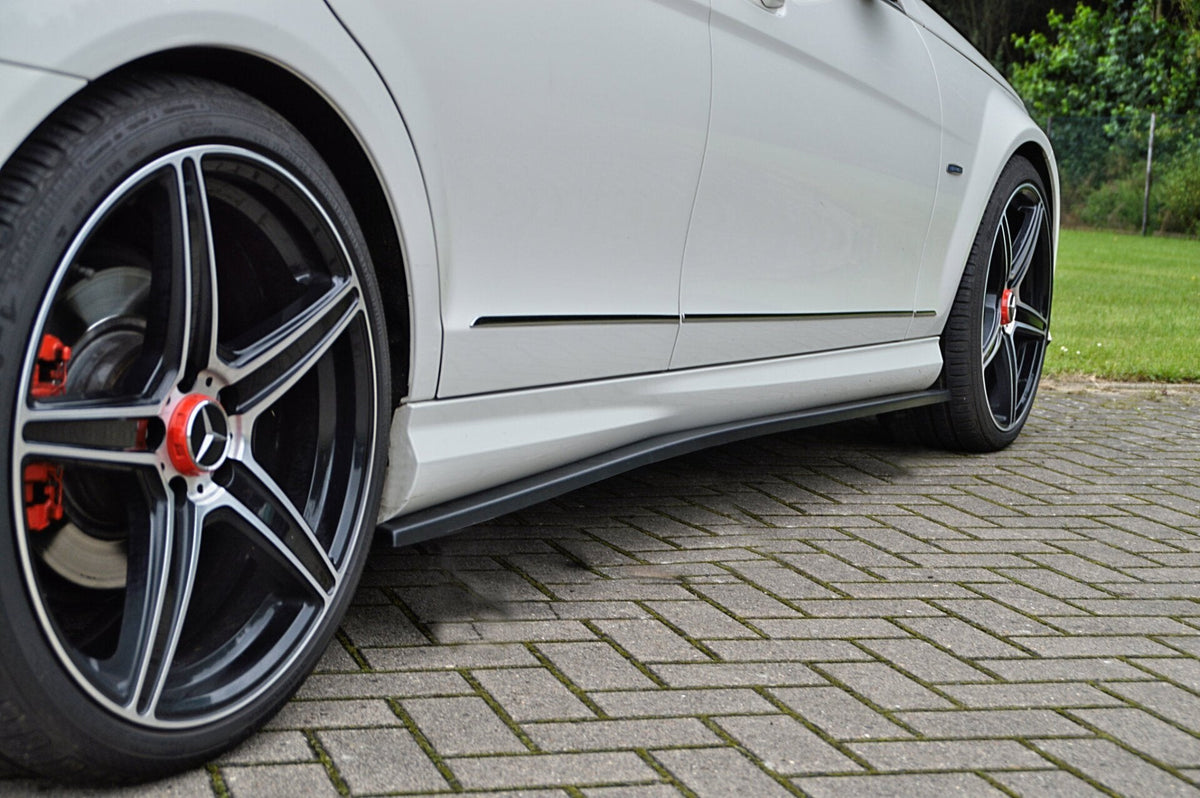 Seitenschweller im Cup Look für Mercedes C W204/ S204 AMG-Line, Limousine + T-Modell