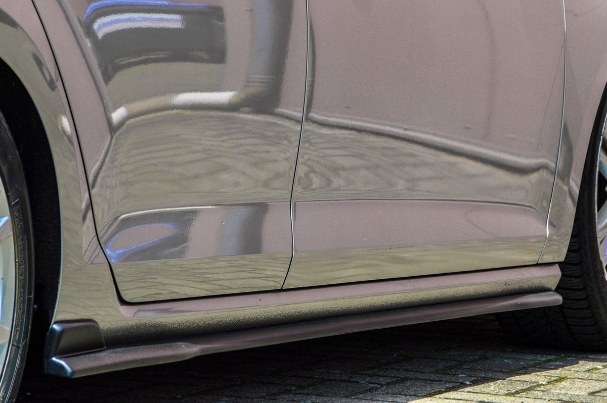 Vorder- und Heckstoßstangen-Bodykit für VW Golf 7 Standard von Ingo Noak Tuning, aus robustem Kunststoff gefertigt.