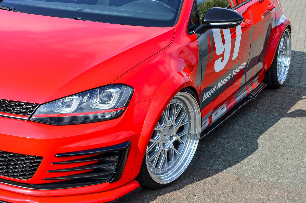 Breiter Kotflügel-Verbreiterungssatz aus ABS für VW Golf 7 GTI, in Originalfarbe, mit Befestigungsmaterial von Ingo Noak Tuning