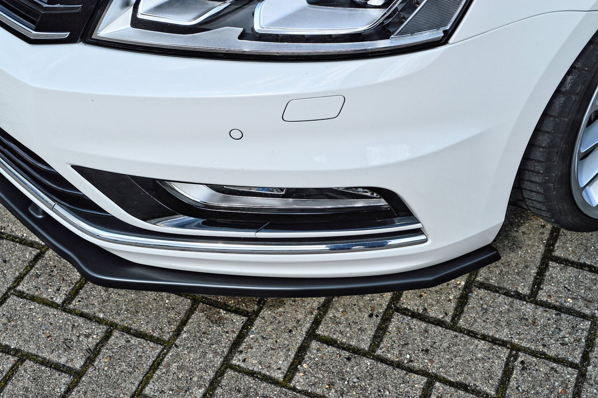 Frontspoilerlippe für VW Passat 3C B7 R-Line von Ingo Noak Tuning, zeigt die aerodynamische Design-Details des Auto-Frontschutzes