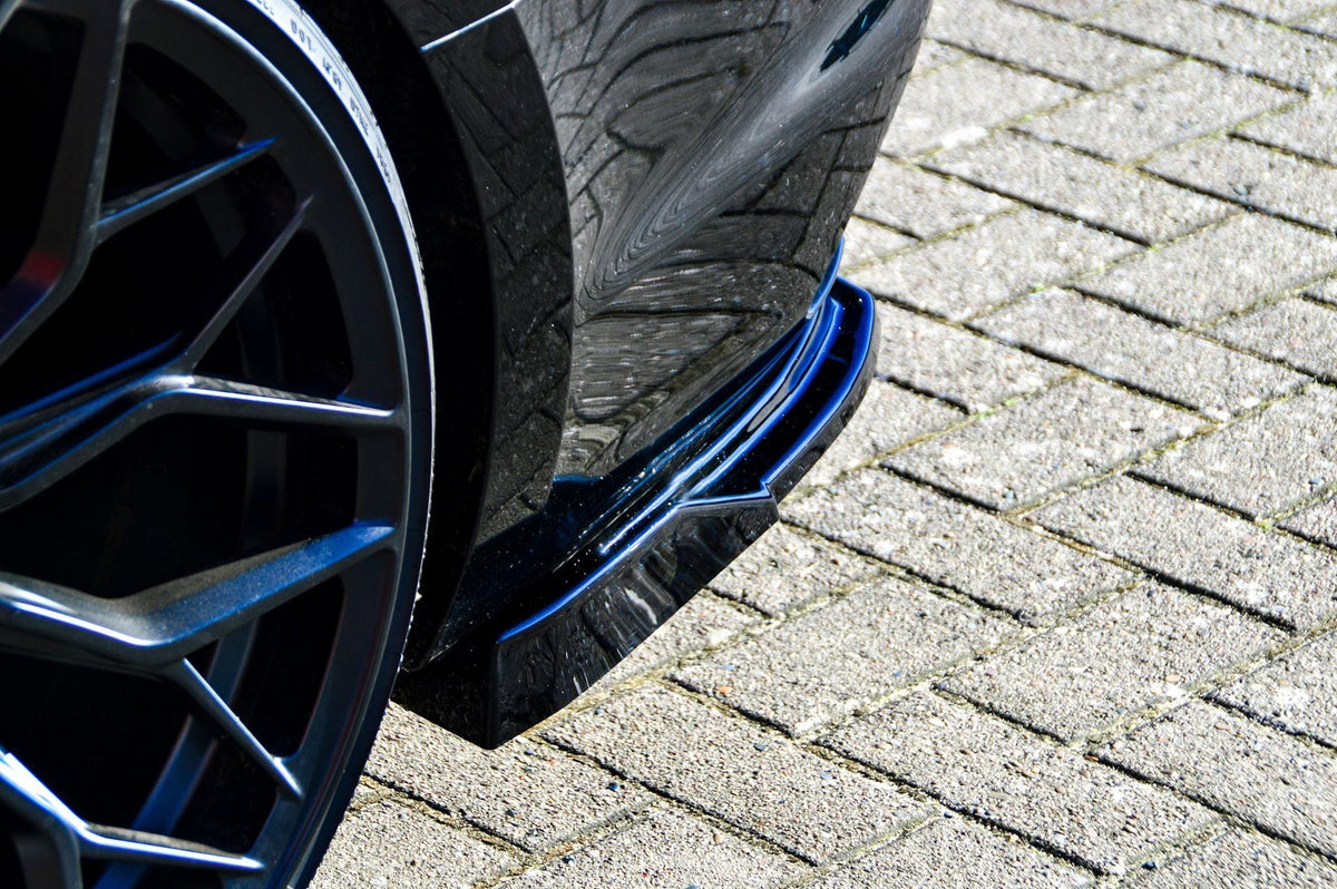 Seitenteile mit Wings für Audi RS5 B9 F5, Heckansatz von Ingo Noak Tuning, aus hochwertigem Material, sichtbar an sportlichem Fahrzeug.